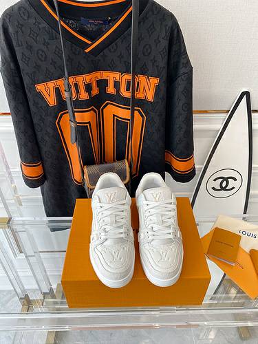 Picture of Louis Vuitton Shoes Women _SKUfw137306843fw